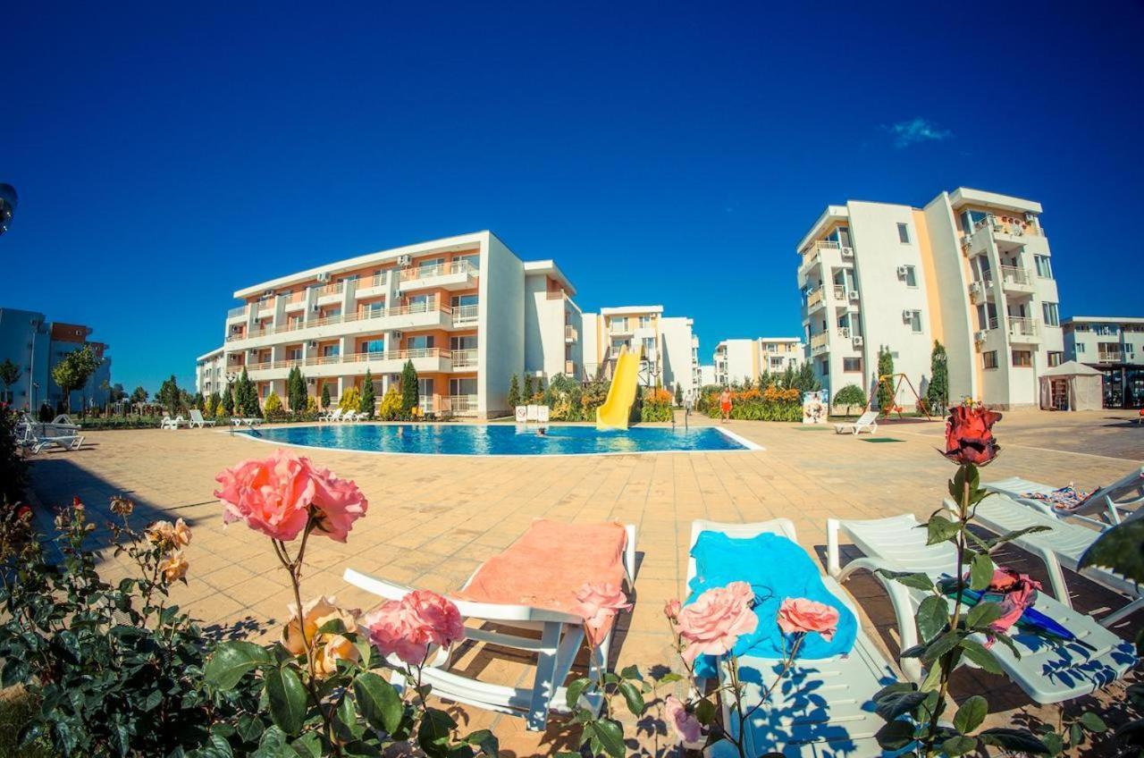 Nessebar Fort Club - Prestige Apartments Slantchev Briag Extérieur photo